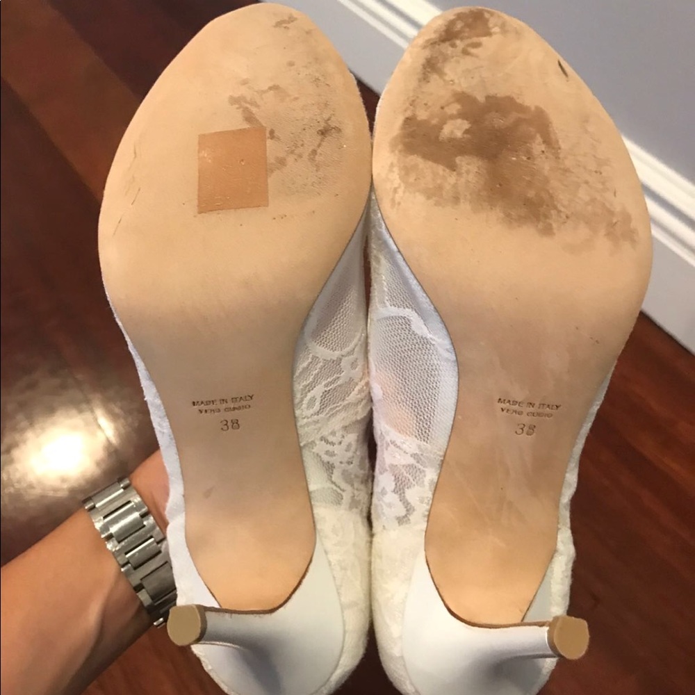 Monique Lhuillier White lace wedding shoes - Picture 5 of 6